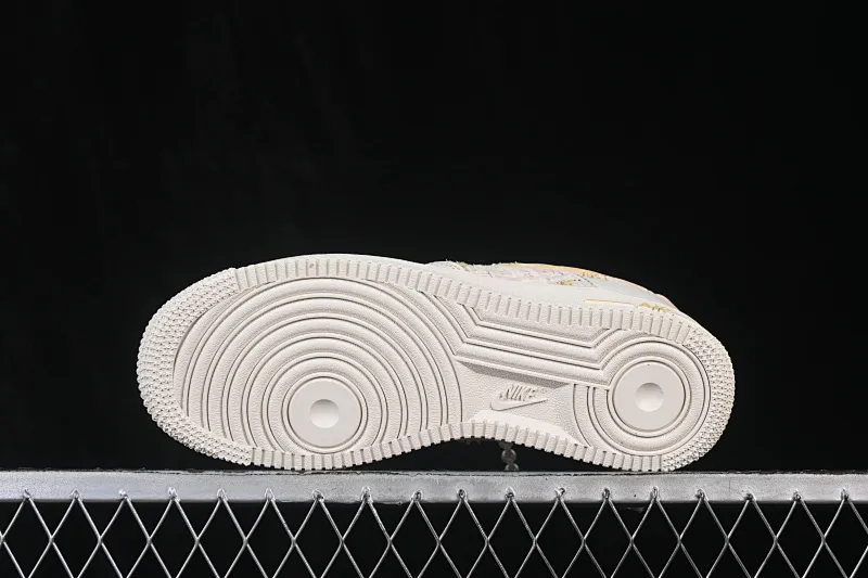 All categories Nk Air Force 1 Air Force series Nk Air Force 1 Low Air Force low-top Nike Air Force 1'07 Low Hand-painted graffiti Milk yellow pearl Spring whispers Air Force 1 low-top casual sneakers FJ7740-160